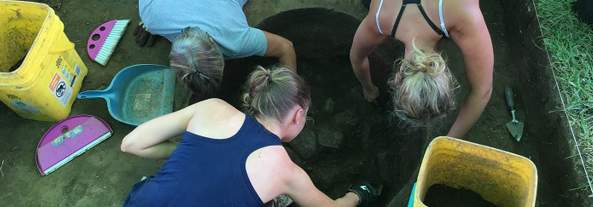 image of children participating in the hahn site field school