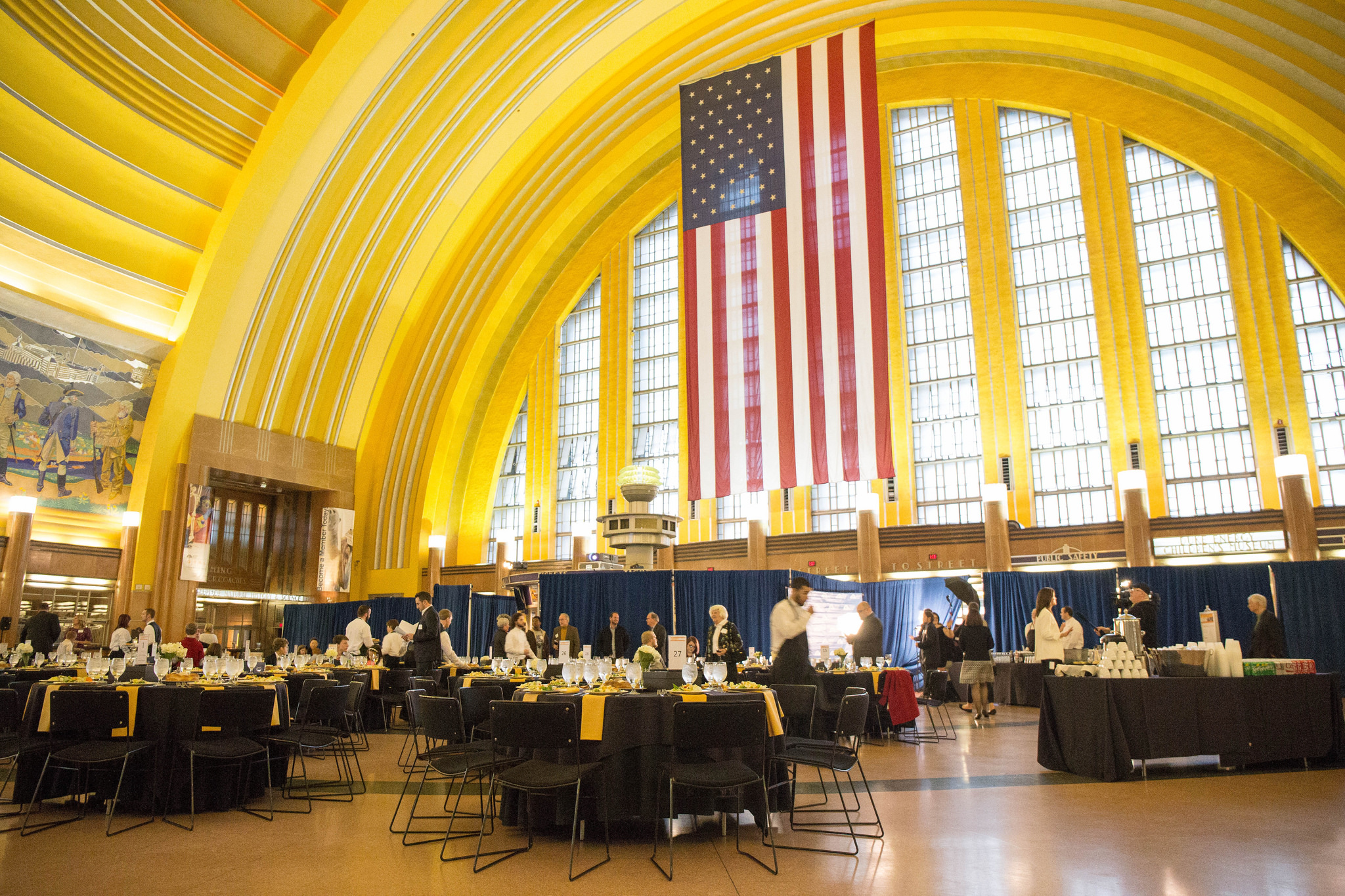 Presidential visits to union terminal image of the Rotunda during a presidential visit