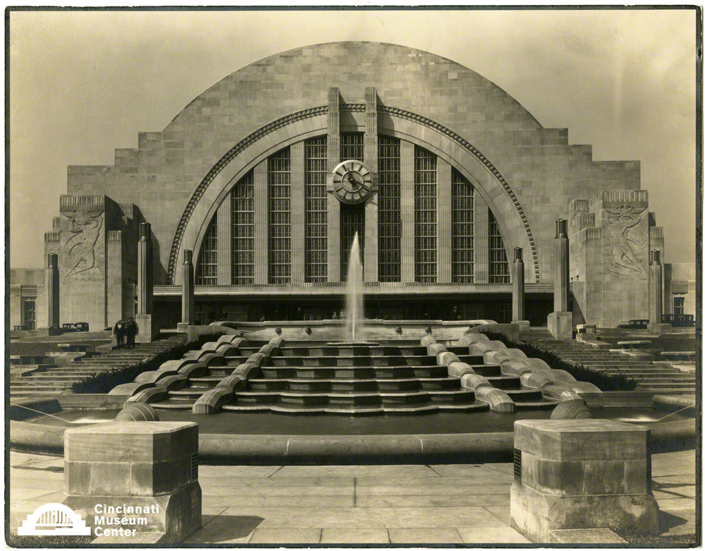 Cincinnati Union Terminal, c.1933.